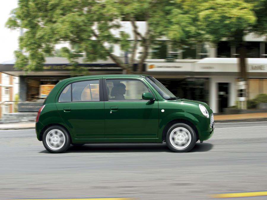  Daihatsu Trevis 2006 года  (фото 34 из 36)